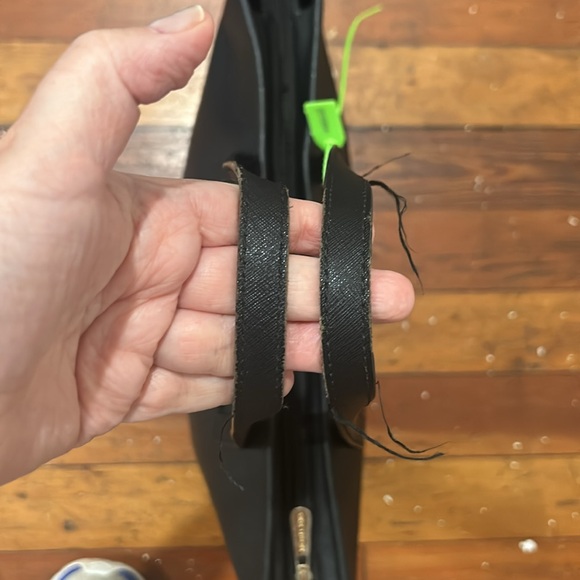 Micheal Kors Black Large Tote - Picture 3 of 12